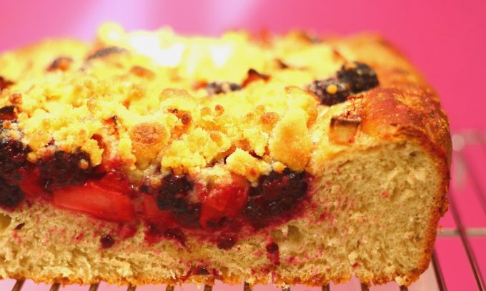 blackberry and apple kuchen