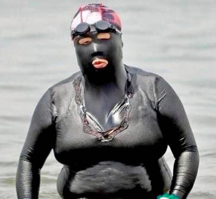 Wetsuit woman
