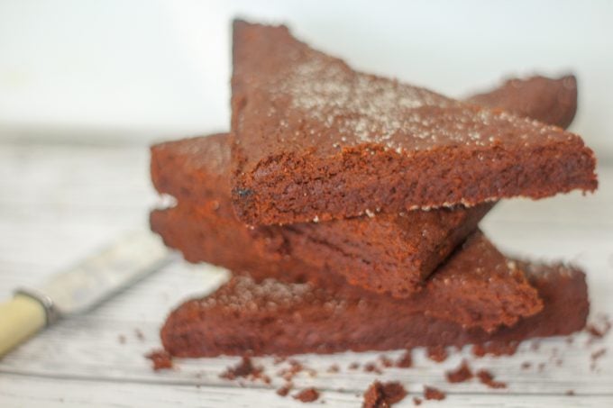 Triangles of chocolate shortbread