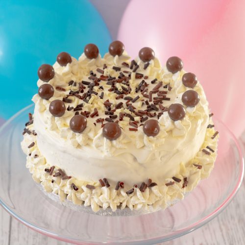 Beth's Favorite Recipes: Easy Ice Cream Cake