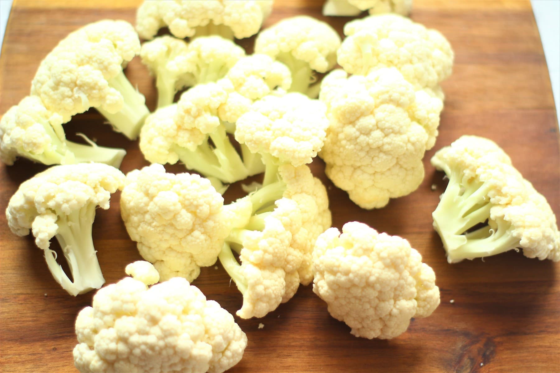 raw cauliflower florets