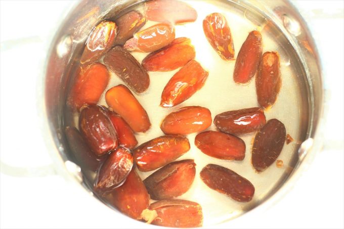 dates in water in a saucepan