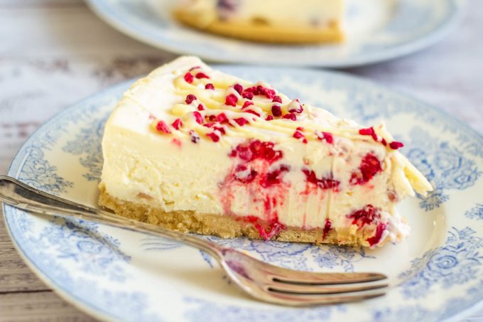 white chocolate and raspberry cheesecake