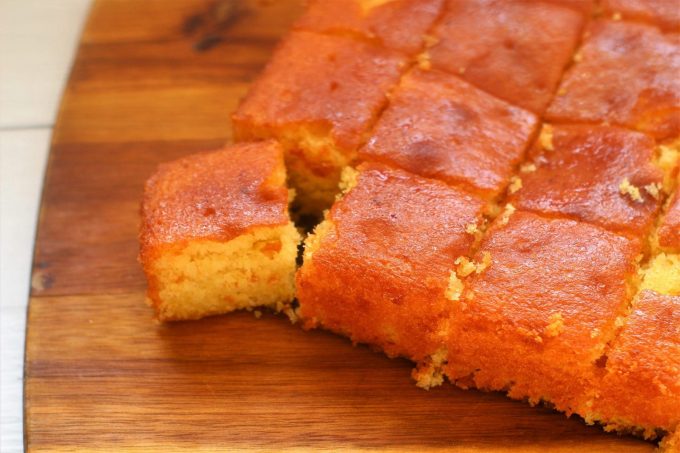 lemon drizzle traybake