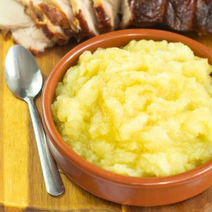 apple sauce in a serving dish