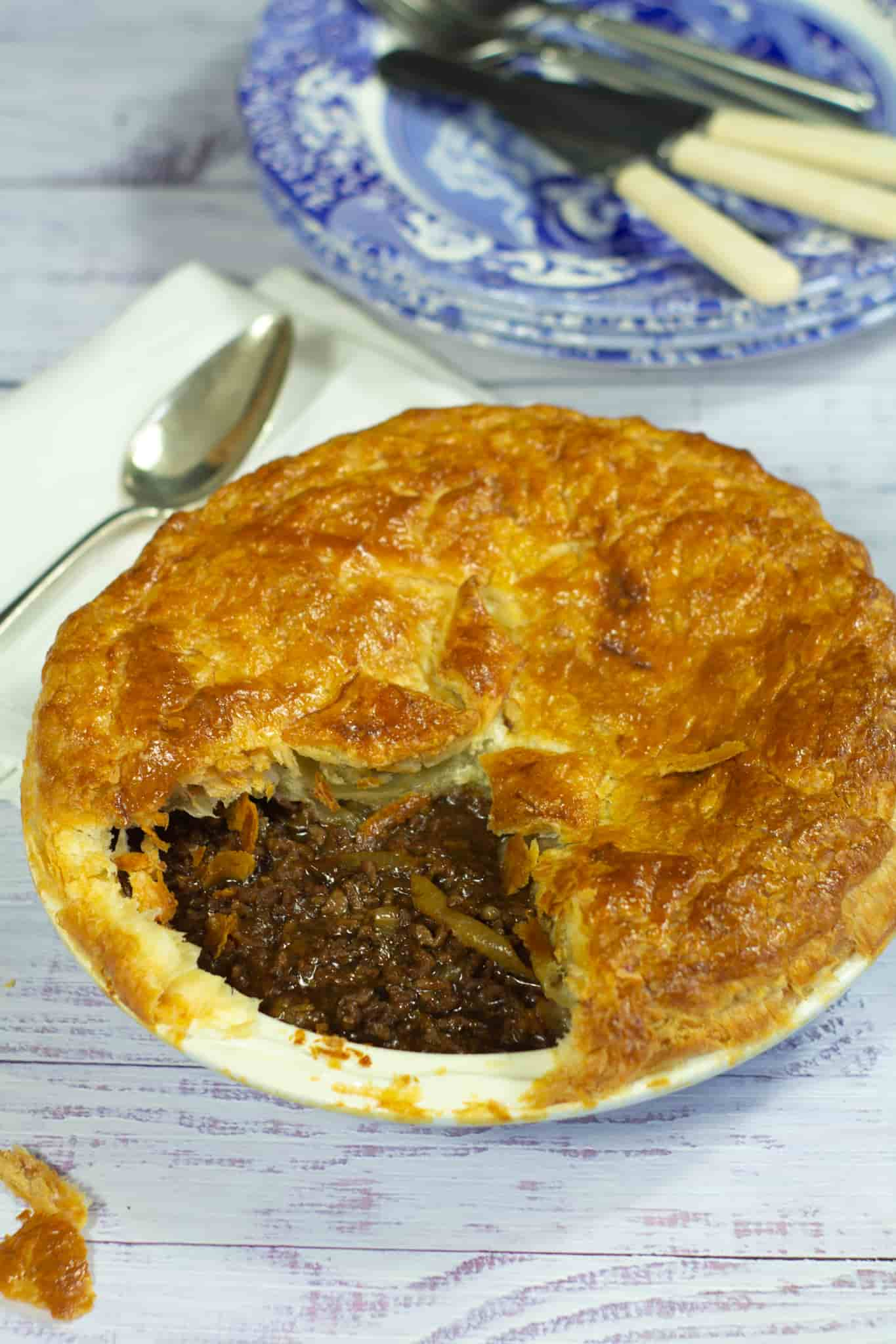 Minced Beef and Cheese Pie Recipe