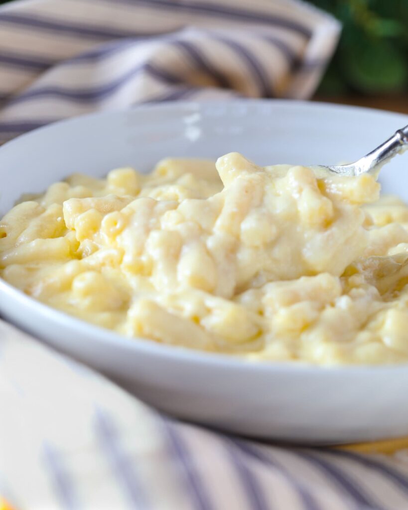 Easy Slow Cooker Mac and Cheese Apply to Face Blog